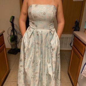 PROM DRESS!! never worn